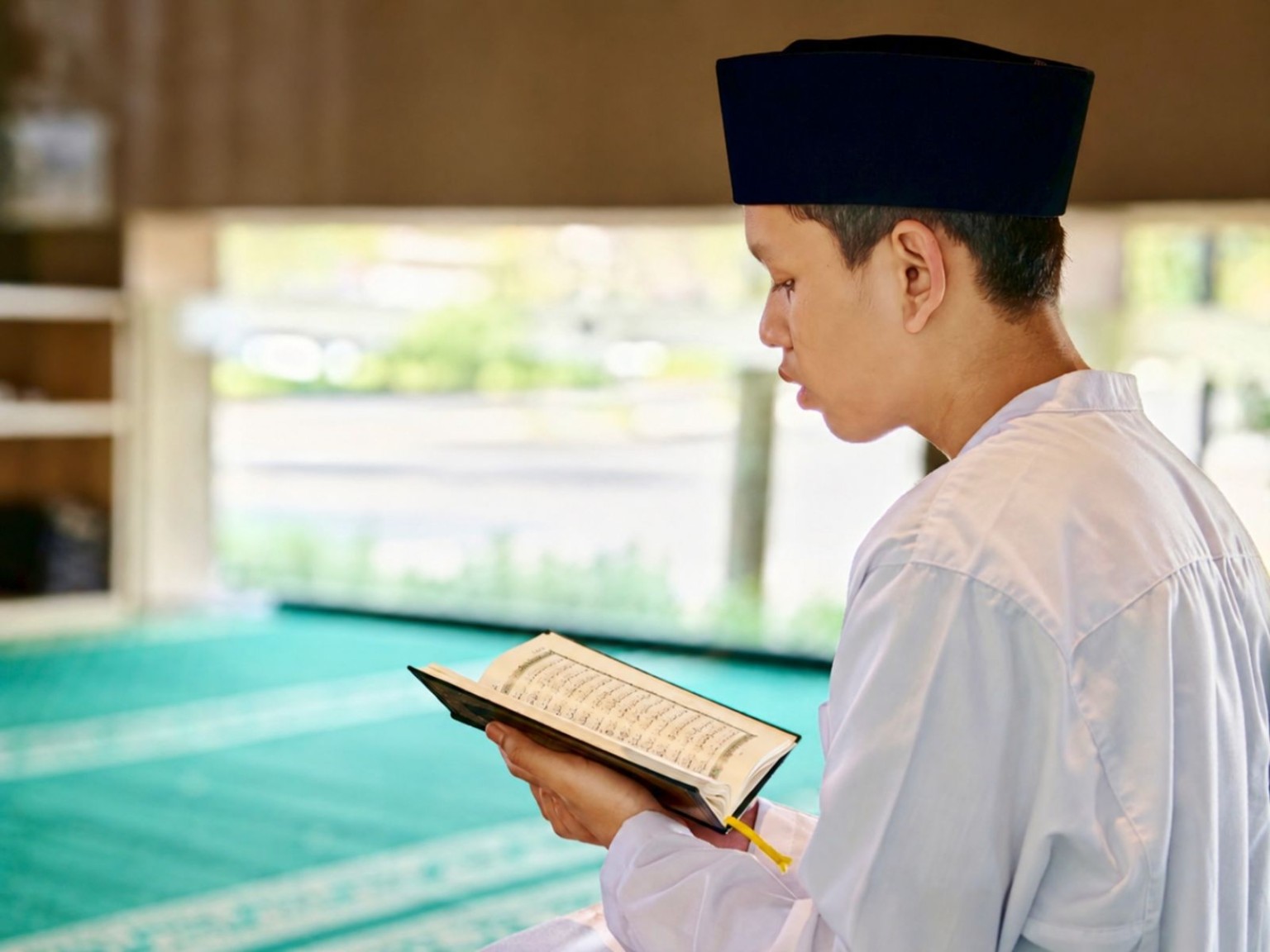 Murid SIFA membaca dan menghafal Al-Qur'an
